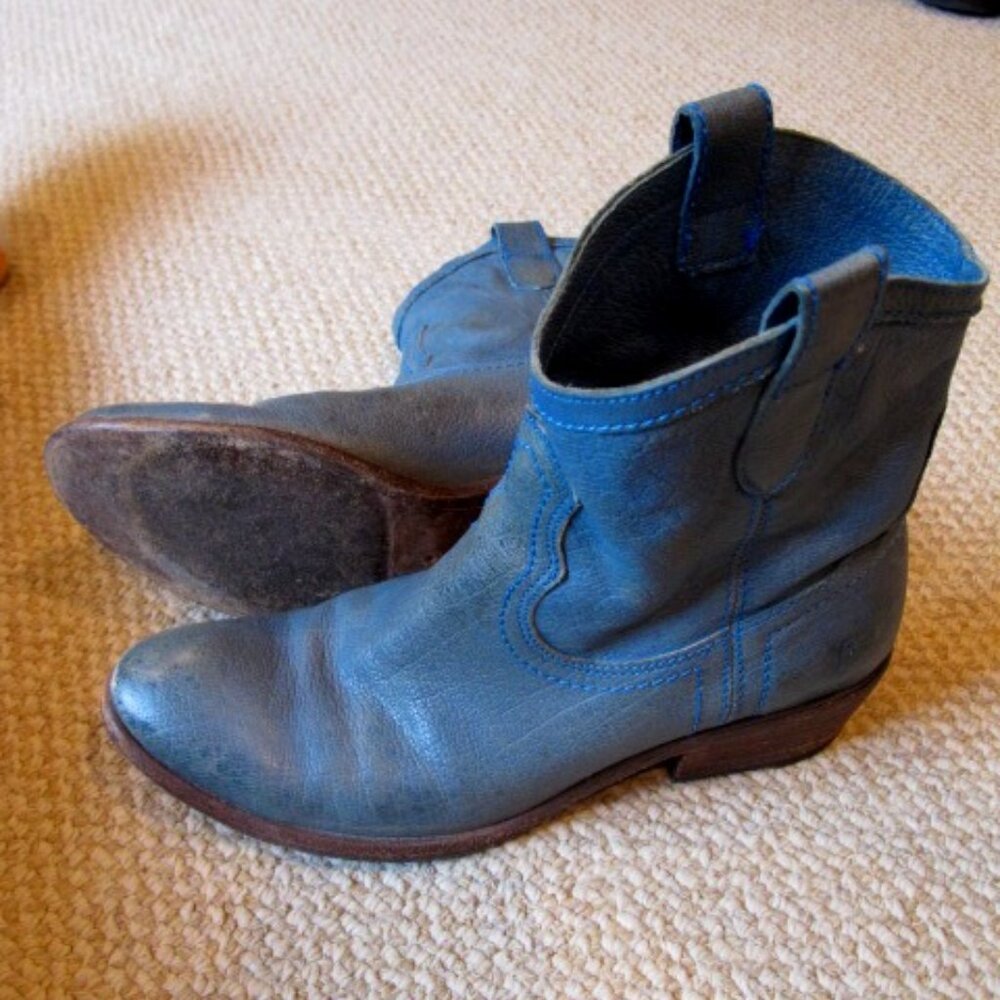 Frye Carson Shortie Boots 7.5 BLUE